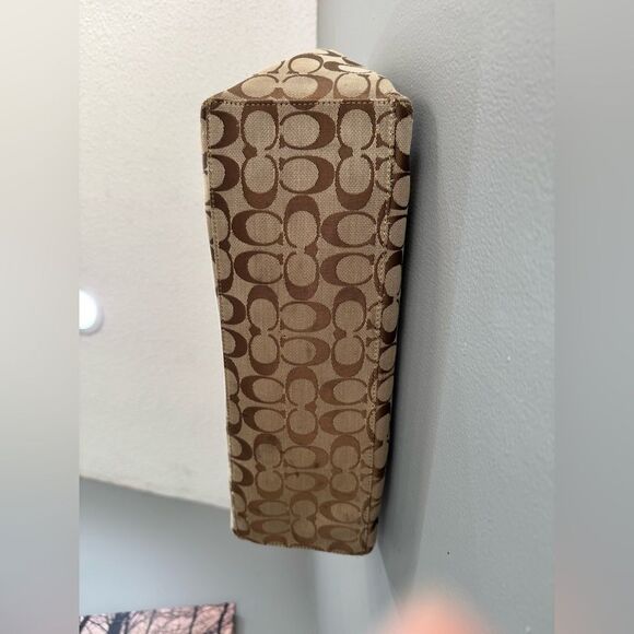 Coach Large Penelope Signature Tote VGUC - Picture 4 of 9